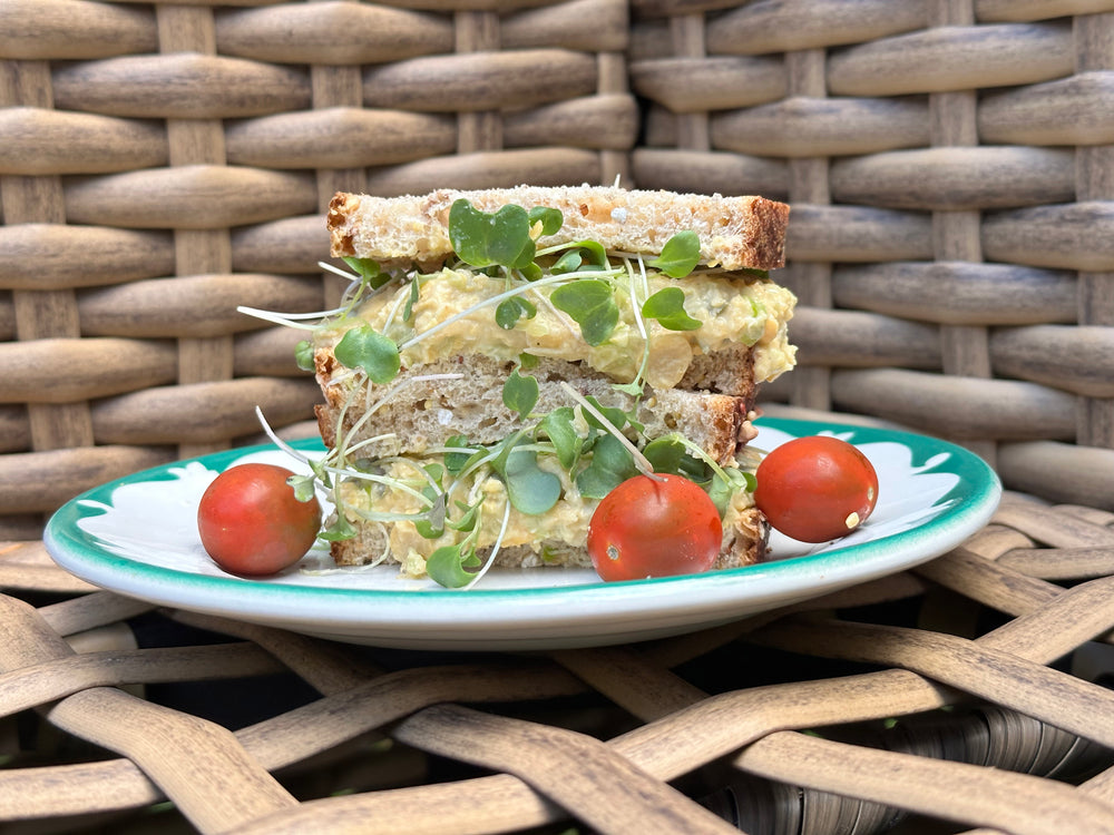 Vélicious: Vegan Chickpea Tuna Sandwich